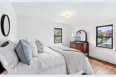 23 Wisteria Avenue, Mineola, NY 11501 - Photo 11