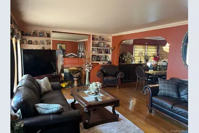 47 Brown Avenue, Hempstead, NY 11550 - Photo 9
