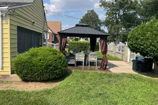 47 Brown Ave, Hempstead, NY 11550 - Photo 21