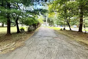 627 Route 306, Suffern, NY 10901 - Photo 3
