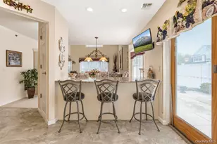 1 Jennifer Ln, Middle Island, NY 11953 - Photo 19