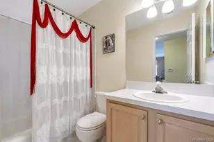 1 Jennifer Ln, Middle Island, NY 11953 - Photo 27