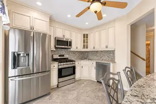 1 Jennifer Ln, Middle Island, NY 11953 - Photo 15
