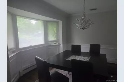 22 Lindron Avenue, Smithtown, NY 11787 - Photo 3