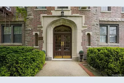 100 Parkway Road #4D, Bronxville, NY 10708 - Photo 3