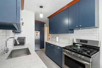 100 Parkway Road #4D, Bronxville, NY 10708 - Photo 7