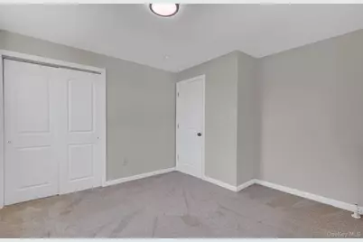 15 Stratford Avenue, Williston Park, NY 11596 - Photo 17