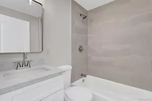 15 Stratford Ave, Williston Park, NY 11596 - Photo 15