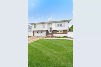 103 Motor Avenue, Farmingdale, NY 11735 - Photo 5