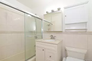 2 Birchwood Ct, Mineola, NY 11501 - Photo 9