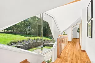 543 Scarborough Rd, Briarcliff Manor, NY 10510 - Photo 19