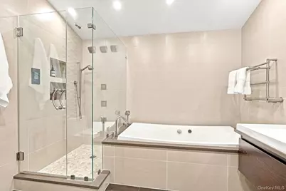 543 Scarborough Road, Briarcliff Manor, NY 10510 - Photo 23