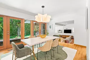543 Scarborough Rd, Briarcliff Manor, NY 10510 - Photo 11