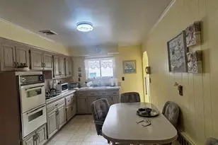 66 E Neptune Ave, Lindenhurst, NY 11757 - Photo 13