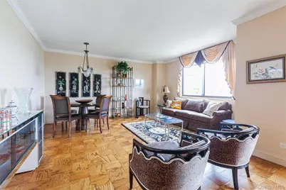 27010 Grand Central Parkway #32E, Floral Park, NY 11005 - Photo 13