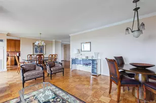 270-10 Grand Central Pkwy, Floral Park, NY 11005 - Photo 21