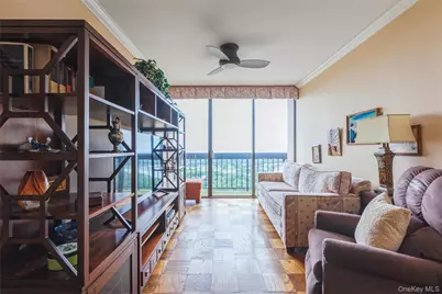 27010 Grand Central Parkway #32E, Floral Park, NY 11005 - Photo 31