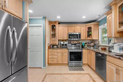 185 Rosedale Road, Yonkers, NY 10710 - Photo 15