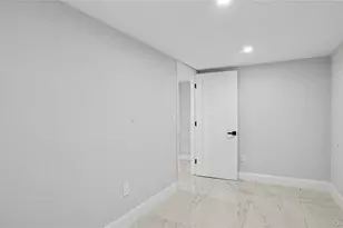 51 Hill St, Brooklyn, NY 11208 - Photo 17
