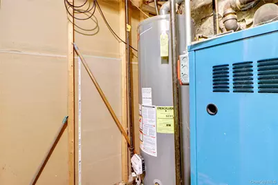 6416 Cooper Avenue, Ridgewood, NY 11385 - Photo 27