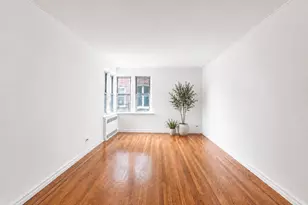 63-109 Saunders St, Rego Park, NY 11374 - Photo 7
