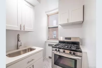 63-109 Saunders Street #A8, Rego Park, NY 11374 - Photo 13