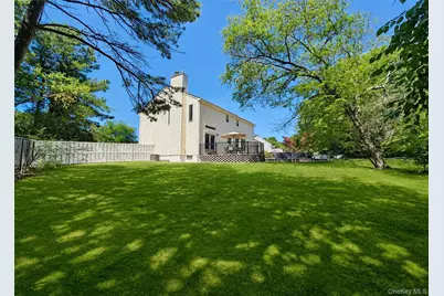 23 Greentree Drive, Medford, NY 11763 - Photo 23