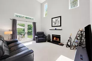 23 Greentree Dr, Medford, NY 11763 - Photo 11