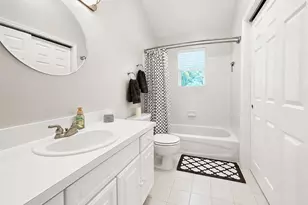 23 Greentree Dr, Medford, NY 11763 - Photo 21