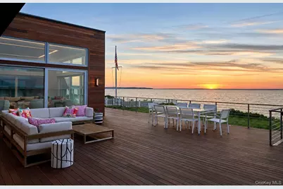 14 Peconic Crescent, Hampton Bays, NY 11946 - Photo 5