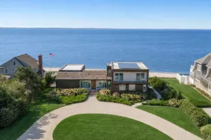 14 Peconic Crescent, Hampton Bays, NY 11946 - Photo 3