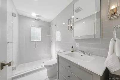 277 Devoe Avenue, Yonkers, NY 10705 - Photo 27
