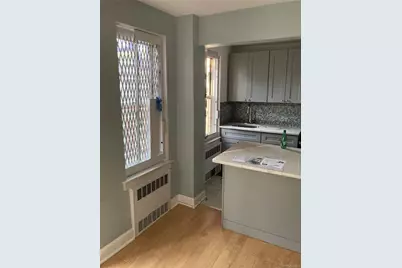 65-35 Yellowstone Boulevard, Forest Hills, NY 11375 - Photo 15