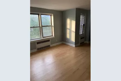 65-35 Yellowstone Boulevard, Forest Hills, NY 11375 - Photo 9