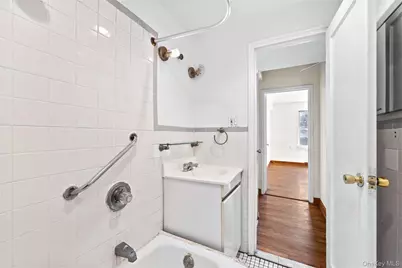 141-21 78th Road #1B, Kew Gardens, NY 11367 - Photo 11