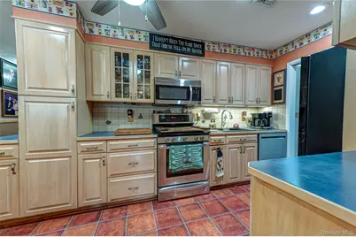 21 Circle Drive, East Northport, NY 11731 - Photo 17