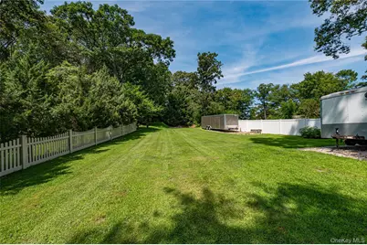 21 Circle Drive, East Northport, NY 11731 - Photo 43