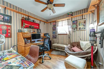 21 Circle Drive, East Northport, NY 11731 - Photo 13