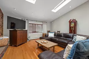 1118 Howard Dr, Westbury, NY 11590 - Photo 5