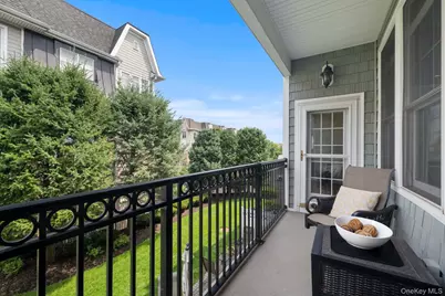 469 Pacing Way, Westbury, NY 11590 - Photo 13