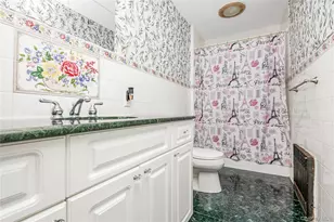 958 Thomas Ave, Baldwin, NY 11510 - Photo 19