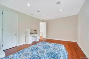25 Wildwood Dr, Syosset, NY 11791 - Photo 19