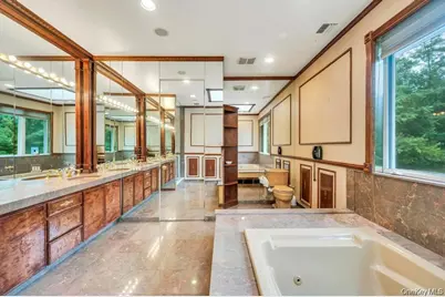 25 Wildwood Drive, Syosset, NY 11791 - Photo 29