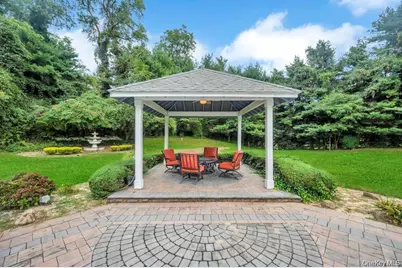 25 Wildwood Drive, Syosset, NY 11791 - Photo 41