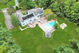 25 Wildwood Dr, Syosset, NY 11791 - Photo 39