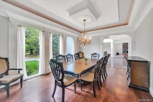 25 Wildwood Dr, Syosset, NY 11791 - Photo 7