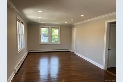 15 Juniper Road #2nd Fl, Port Washington, NY 11050 - Photo 13