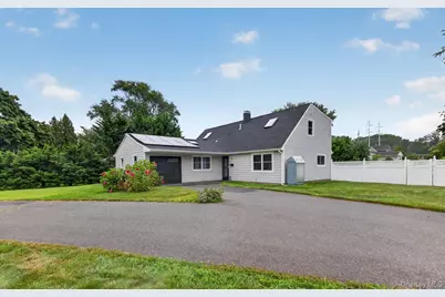 178 Montrose Drive, Port Jefferson Station, NY 11776 - Photo 3