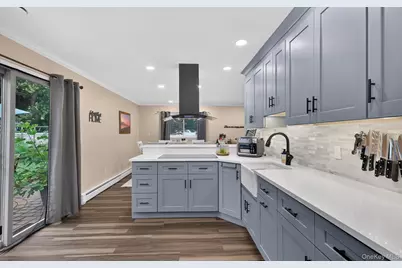 178 Montrose Drive, Port Jefferson Station, NY 11776 - Photo 17