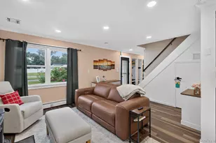 178 Montrose Dr, Port Jefferson Station, NY 11776 - Photo 7